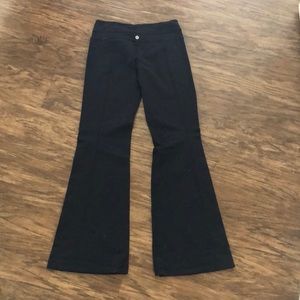 Lululemon groove pants